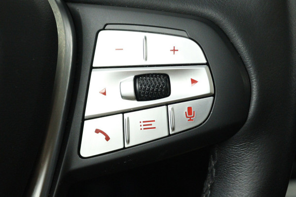 BMW iX3 High Executive 80 kWh M-pakket (1e eigenaar, NL-auto, Dealer OnderH, Panoramadak, Navi Pro, Leder, StoelV, Etc)