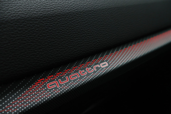 Audi Q2 2.0 TFSI quattro Sport Edition #1 Panoramadak, Leer, B&O, Head-Up, ACC, Trekhaak, 19"