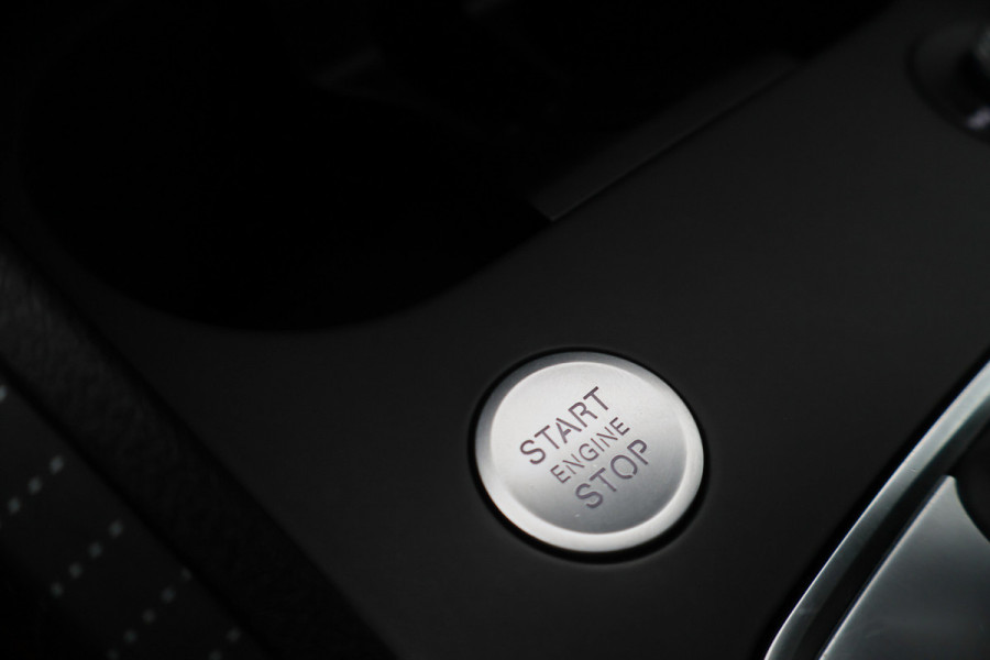 Audi Q2 2.0 TFSI quattro Sport Edition #1 Panoramadak, Leer, B&O, Head-Up, ACC, Trekhaak, 19"