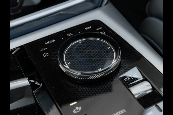 BMW X3 30e xDrive M-Sport - Trekhaak - ACC - 360° Camera - Harman Kardon