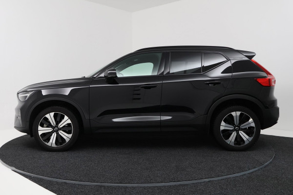 Volvo XC40 Recharge Plus 70 kWh (1e Eig, NL-auto, Dealer OndH, Carplay/ Andrioid, Trekhaak, Camera, Stoel/Stuur VerW, Etc)