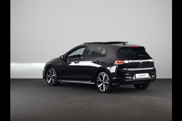 Volkswagen Golf 1.5 eHybrid GTE 272 PK PHEV | Panorama dak | 18"Lm velgen | Trekhaak wegklapbaar | Head up display | Adaptieve demping |