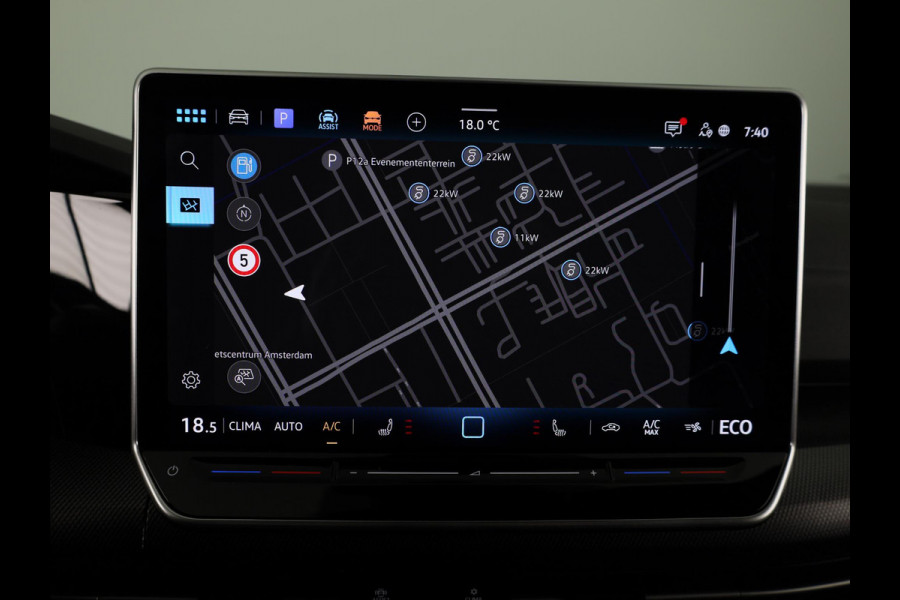 Volkswagen Golf 1.5 eHybrid GTE 272 PK PHEV | Panorama dak | 18"Lm velgen | Trekhaak wegklapbaar | Head up display | Adaptieve demping |