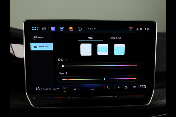 Volkswagen Golf 1.5 eHybrid GTE 272 PK PHEV | Panorama dak | 18"Lm velgen | Trekhaak wegklapbaar | Head up display | Adaptieve demping |