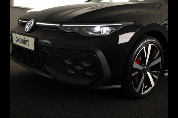 Volkswagen Golf 1.5 eHybrid GTE 272 PK PHEV | Panorama dak | 18"Lm velgen | Trekhaak wegklapbaar | Head up display | Adaptieve demping |