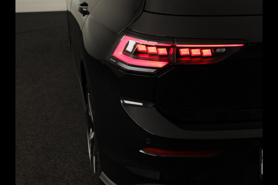 Volkswagen Golf 1.5 eHybrid GTE 272 PK PHEV | Panorama dak | 18"Lm velgen | Trekhaak wegklapbaar | Head up display | Adaptieve demping |