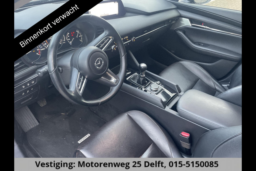 Mazda 3 2.0 e-SkyActiv-X M Hybrid 186 Comfort . STUUR & STOELVERWARMING . BOSE AUDIO  . NAVIGATIE .