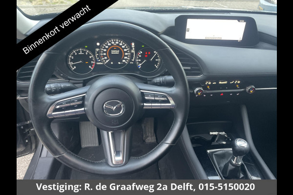Mazda 3 2.0 e-SkyActiv-X M Hybrid 186 Comfort . STUUR & STOELVERWARMING . BOSE AUDIO  . NAVIGATIE .