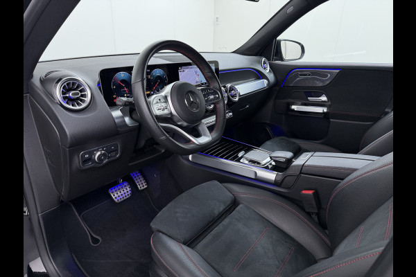 Mercedes-Benz Glb 180 AMG // Nightpakket // Sfeerverlichting // 19" AMG Velgen // Camera // Elek. Achterklep