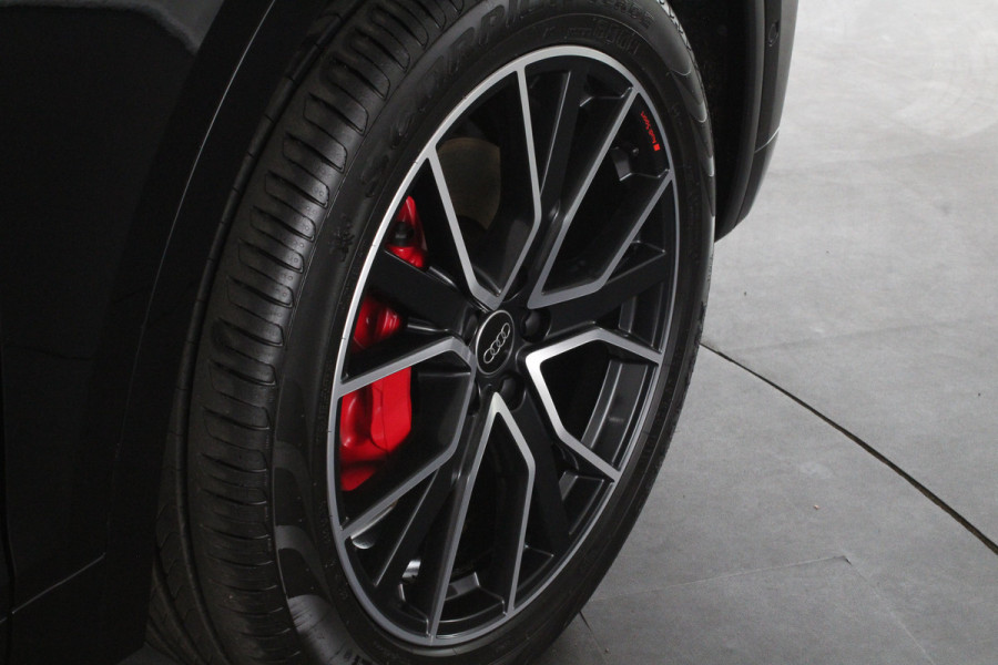Audi Q5 Sportback 55 TFSI e S line edition Competition > 368pk/Black Optiek/Hulppakket Tour/Mythos Black...