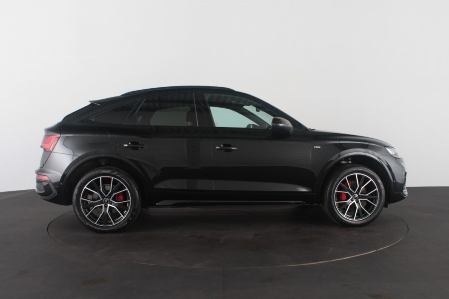 Audi Q5 Sportback 55 TFSI e S line edition Competition > 368pk/Black Optiek/Hulppakket Tour/Mythos Black...