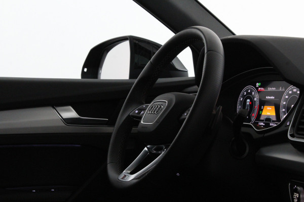 Audi Q5 Sportback 55 TFSI e S line edition Competition > 368pk/Black Optiek/Hulppakket Tour/Mythos Black...