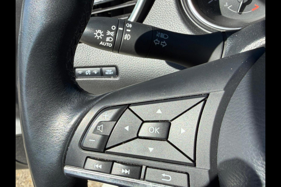 Nissan QASHQAI 1.3 MHEV N-Connecta /Trekhaak / NAVI / CAMERA /STOELVERW. / PANORAMA