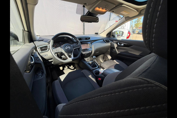Nissan QASHQAI 1.3 MHEV N-Connecta /Trekhaak / NAVI / CAMERA /STOELVERW. / PANORAMA