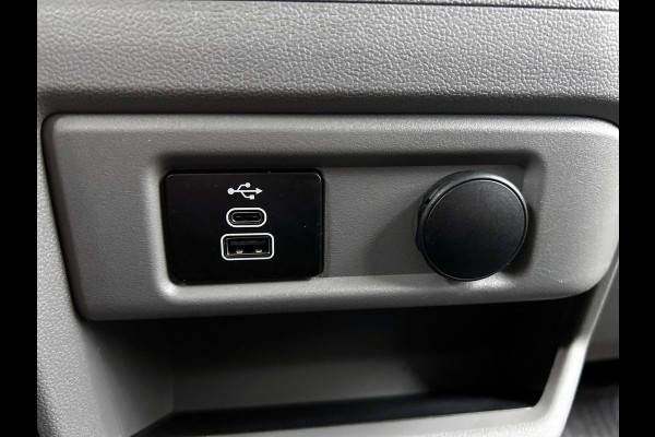 Ford Transit Custom 300 2.0 TDCI L2H1 Automaat Trend Nieuw Model Navigatie Climate Control Parkeersensoren Camera Lichtmetalen Velgen Bumpers in kleur Digitale Cockpit