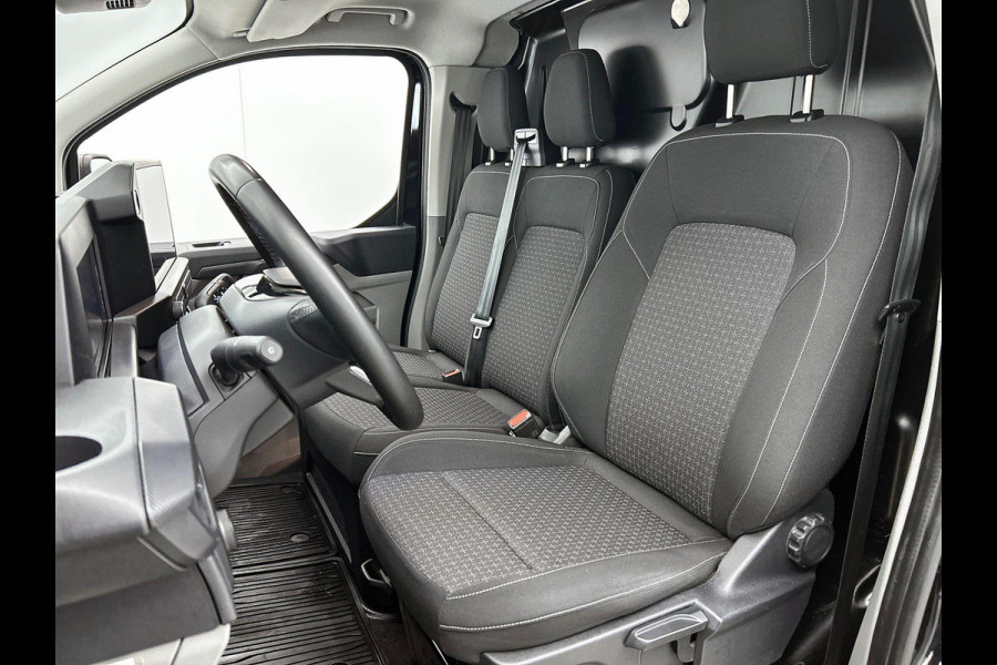 Ford Transit Custom 300 2.0 TDCI L2H1 Automaat Trend Nieuw Model Navigatie Climate Control Parkeersensoren Camera Lichtmetalen Velgen Bumpers in kleur Digitale Cockpit