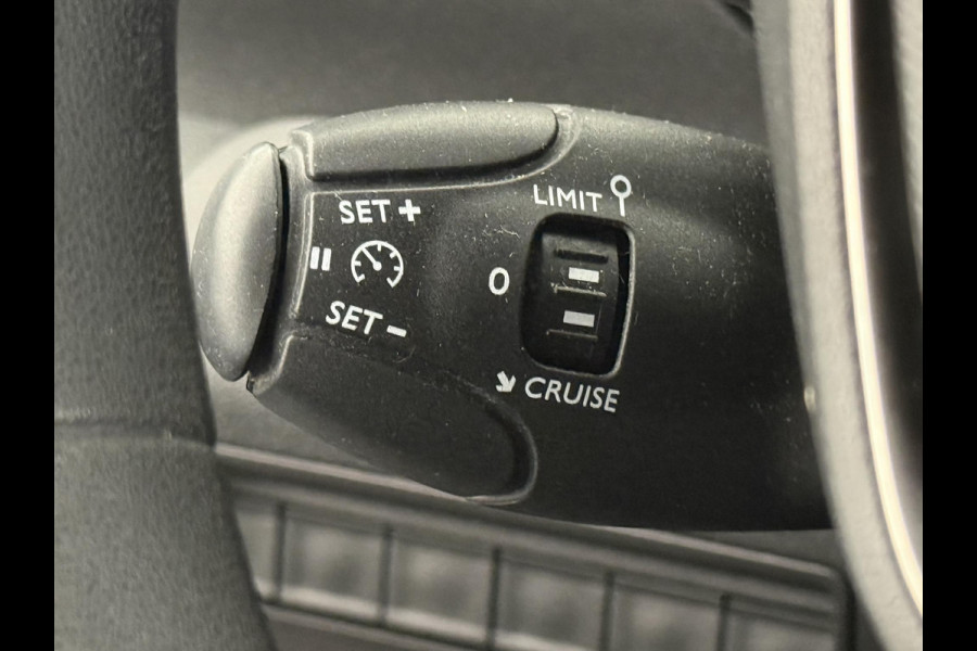 Peugeot Partner 1.5 BlueHDI Premium 130PK Automaat Airco Cruise Control Navi 2-zits