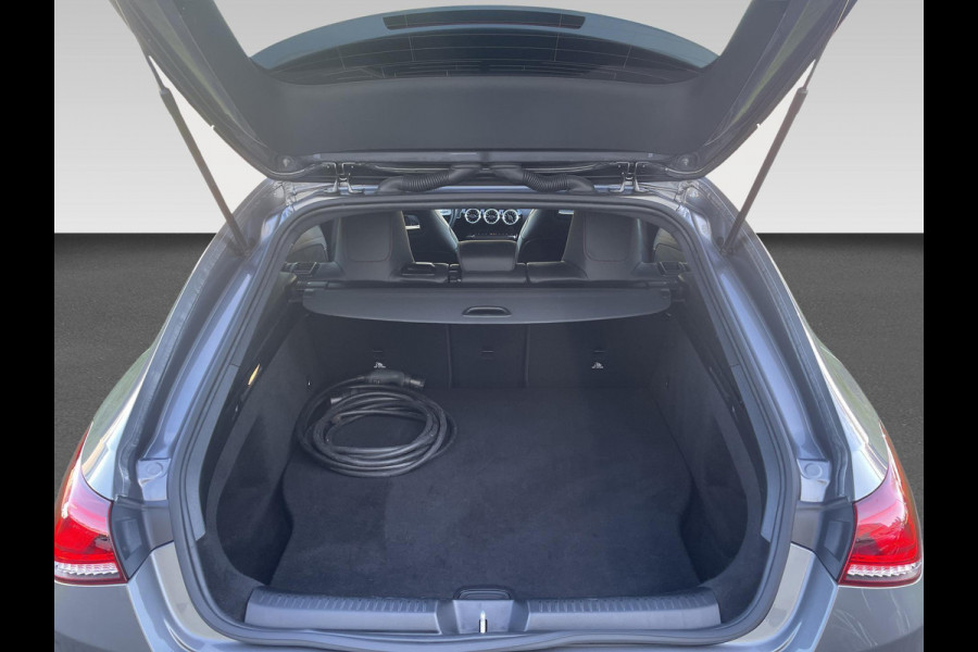 Mercedes-Benz CLA-Klasse Shooting Brake 250 e Business Solution AMG Limited