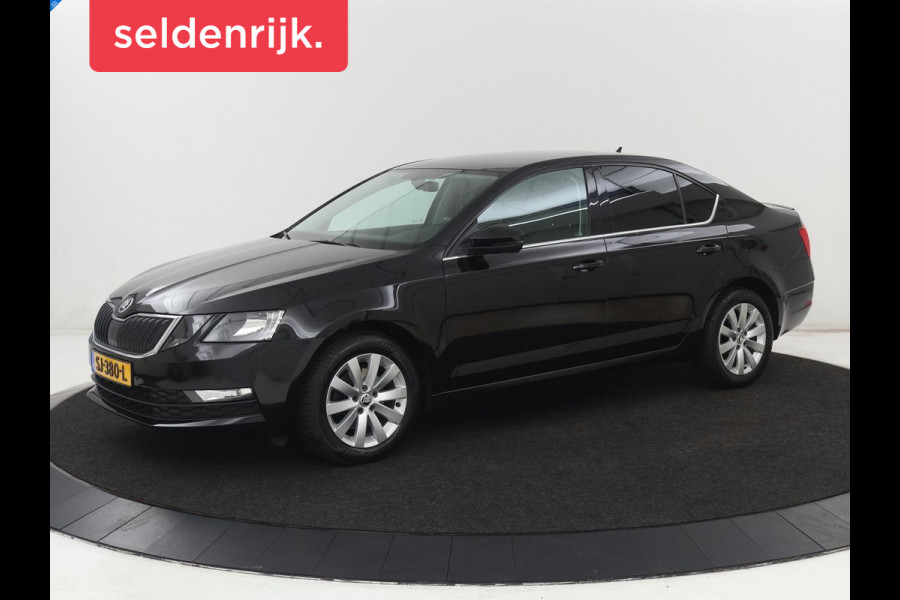 Škoda Octavia 1.5 TSI Ambition Business | Automaat | Trekhaak | Carplay | Navigatie | Parkeerhulp | Climate control | Bluetooth | Cruise control