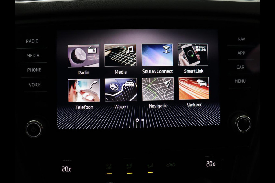 Škoda Octavia 1.5 TSI Ambition Business | Automaat | Trekhaak | Carplay | Navigatie | Parkeerhulp | Climate control | Bluetooth | Cruise control