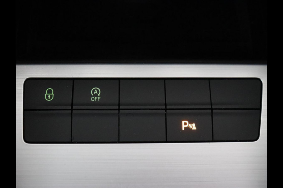 Škoda Octavia 1.5 TSI Ambition Business | Automaat | Trekhaak | Carplay | Navigatie | Parkeerhulp | Climate control | Bluetooth | Cruise control