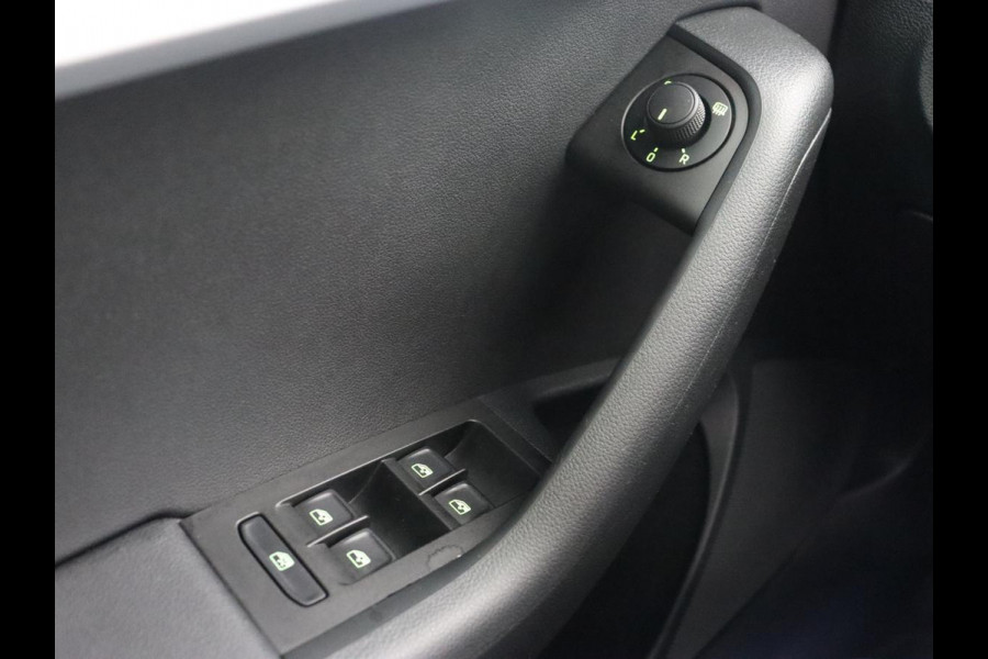 Škoda Octavia 1.5 TSI Ambition Business | Automaat | Trekhaak | Carplay | Navigatie | Parkeerhulp | Climate control | Bluetooth | Cruise control