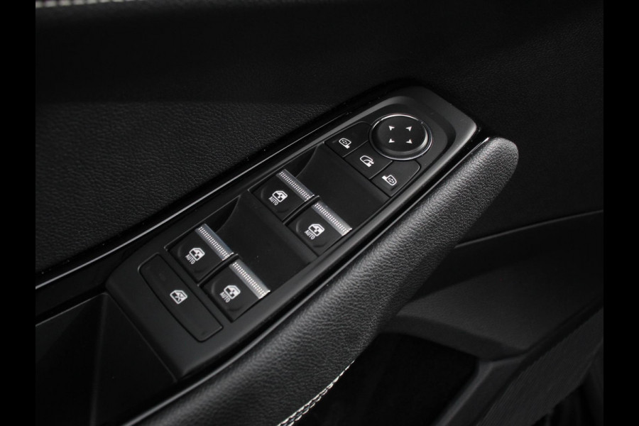 Renault Rafale 1.2 E-Tech full hybrid 200 techno AUTOMAAT Cruise control Climate control Parkeersensoren Camera LED Navigatie Lichtmetalen velgen Apple Carplay/ Android Auto