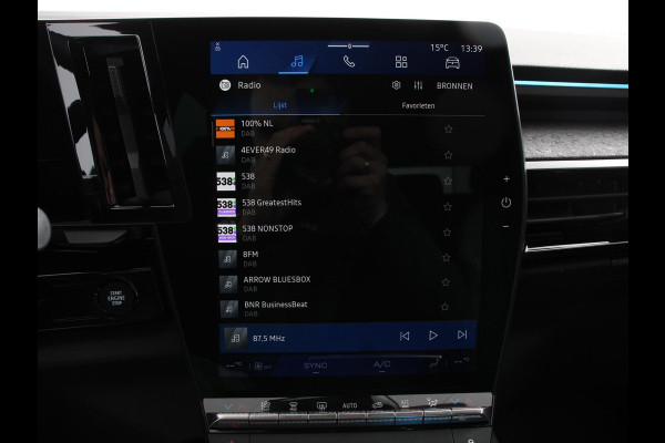 Renault Rafale 1.2 E-Tech full hybrid 200 techno AUTOMAAT Cruise control Climate control Parkeersensoren Camera LED Navigatie Lichtmetalen velgen Apple Carplay/ Android Auto