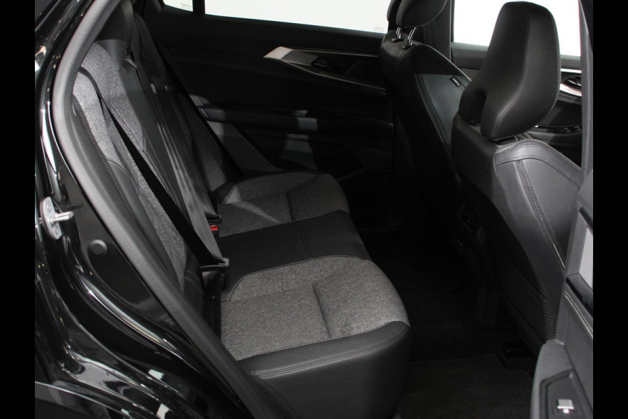 Renault Rafale 1.2 E-Tech full hybrid 200 techno AUTOMAAT Cruise control Climate control Parkeersensoren Camera LED Navigatie Lichtmetalen velgen Apple Carplay/ Android Auto