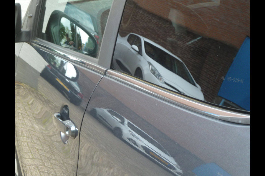 Citroën C1 1.0 VTi Feel|5-Deurs|Airco|Leder Stuur|Bluetooth