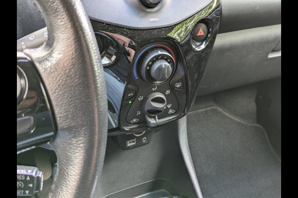 Citroën C1 1.0 VTi Feel|5-Deurs|Airco|Leder Stuur|Bluetooth