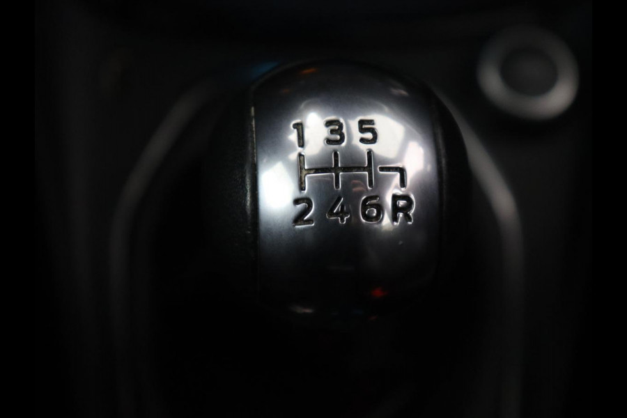 Ford Puma 1.0 EcoBoost Hybrid ST-Line X | Carplay | B&O Sound | Navigatie | Half leder | Climate control | Full LED | Digital Cockpit | Cruise control | Parkeerhulp | Bluetooth | Getint glas