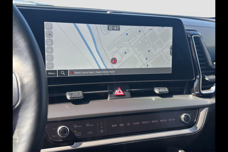 Kia Sportage 1.6 T-GDi Plug-in Hybrid AWD DynamicPlusLine Panoramadak | Stoelverwarming voor/achter | Camera | Trekhaak | Elektrische Stoelen | Cruise | Apple Carplay & Android Auto |