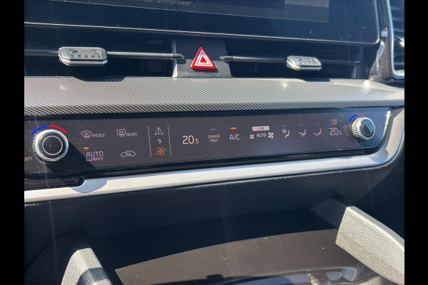 Kia Sportage 1.6 T-GDi Plug-in Hybrid AWD DynamicPlusLine Panoramadak | Stoelverwarming voor/achter | Camera | Trekhaak | Elektrische Stoelen | Cruise | Apple Carplay & Android Auto |