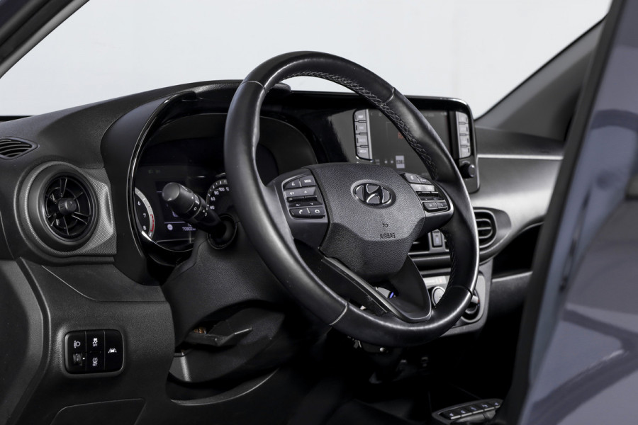 Hyundai i10 1.0 Comfort Smart | Cruise | Stoel-+Stuurverw. | PDC | Camera | NAV + App. Connect | Airco | DAB | LM 16" |