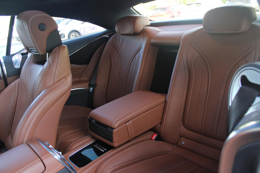 Mercedes-Benz S-Klasse Coupé 450 4MATIC | AMG-STYLING INTERIEUR / EXTERIEUR | PANORAMADAK | BURMESTER PREMIUM AUDIO ® | ELEKTRISCH VERSTELBARE VOORSTOELEN MET GEHEUGEN | MASSAGE STOELEN | VOORSTOELEN VERWARMBAAR | VOORSTOELEN GEVENTILEERD | AIRSCARF ( HOOFDRUIMTEVERWARMING VOOR BESTUURDER EN VOORPASSAGIER | LEDEREN INTERIEURDELEN | HOUTAFWERKING INTERIEUR | SFEERVERLICHTING | LEDEREN BEKLEDING | ADAPTIVE CRUISE CONTROL | PARKEERPAKKET INCLUSIEF 360°-CAMERA | ELEKTRISCHE ACHTERKLEP | VLAKKENVERWARMING | DODEHOEK DETECTIE | 20" MULTISPAAK LICHTMETALEN VELGEN |