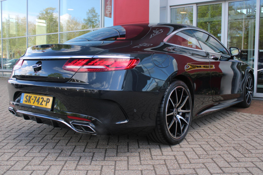 Mercedes-Benz S-Klasse Coupé 450 4MATIC | AMG-STYLING INTERIEUR / EXTERIEUR | PANORAMADAK | BURMESTER PREMIUM AUDIO ® | ELEKTRISCH VERSTELBARE VOORSTOELEN MET GEHEUGEN | MASSAGE STOELEN | VOORSTOELEN VERWARMBAAR | VOORSTOELEN GEVENTILEERD | AIRSCARF ( HOOFDRUIMTEVERWARMING VOOR BESTUURDER EN VOORPASSAGIER | LEDEREN INTERIEURDELEN | HOUTAFWERKING INTERIEUR | SFEERVERLICHTING | LEDEREN BEKLEDING | ADAPTIVE CRUISE CONTROL | PARKEERPAKKET INCLUSIEF 360°-CAMERA | ELEKTRISCHE ACHTERKLEP | VLAKKENVERWARMING | DODEHOEK DETECTIE | 20" MULTISPAAK LICHTMETALEN VELGEN |
