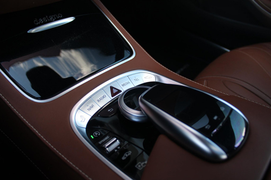 Mercedes-Benz S-Klasse Coupé 450 4MATIC | AMG-STYLING INTERIEUR / EXTERIEUR | PANORAMADAK | BURMESTER PREMIUM AUDIO ® | ELEKTRISCH VERSTELBARE VOORSTOELEN MET GEHEUGEN | MASSAGE STOELEN | VOORSTOELEN VERWARMBAAR | VOORSTOELEN GEVENTILEERD | AIRSCARF ( HOOFDRUIMTEVERWARMING VOOR BESTUURDER EN VOORPASSAGIER | LEDEREN INTERIEURDELEN | HOUTAFWERKING INTERIEUR | SFEERVERLICHTING | LEDEREN BEKLEDING | ADAPTIVE CRUISE CONTROL | PARKEERPAKKET INCLUSIEF 360°-CAMERA | ELEKTRISCHE ACHTERKLEP | VLAKKENVERWARMING | DODEHOEK DETECTIE | 20" MULTISPAAK LICHTMETALEN VELGEN |