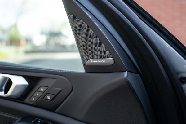 BMW X5 xDrive50e M-Sport Pro 4-Wielsturing H/K Panorama