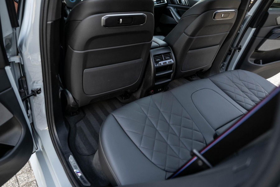 BMW X5 xDrive50e M-Sport Pro 4-Wielsturing H/K Panorama