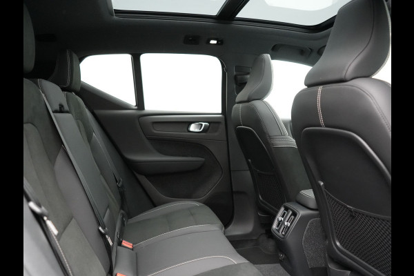 Volvo XC40 Recharge Pro 69kWh 231pk Dealer O.H. | Panodak | 360 Camera | Adaptive Cruise | Harman / Kardon | Alcantara Sportstoelen Memory & Verwarmd | Google Assistent | Stuur Verwarmd | Keyless | Blis | DAB |