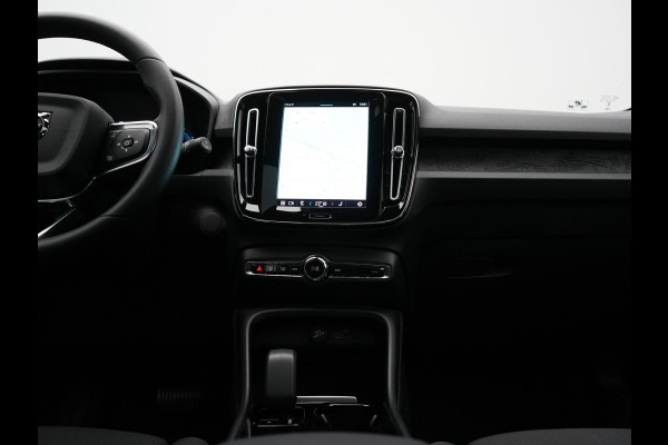 Volvo XC40 Recharge Extended Range Ultimate 82 kWh 252pk Dealer O.H. | Panodak | 360 Camera | Adaptive Cruise | Harman / Kardon | Voorstoelen Memory & Verwarmd | Google Assistent | Keyless | Blis | Stuur Verwarmd | Apple Carplay | DAB |