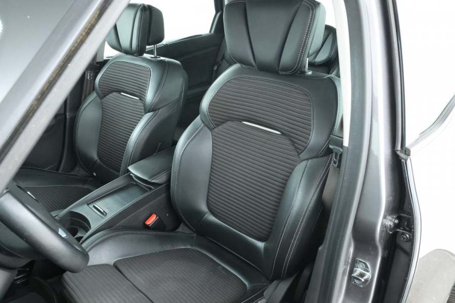 Renault Scénic 1.3 TCe Bose Navigatie, Climate, Trekhaak,