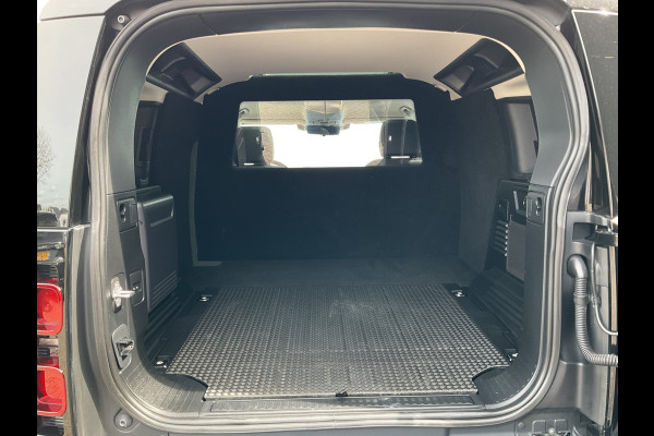 Land Rover Defender 2.0 D240 110 VAN 360°Cam Carplay Memory Trekhaak(3500) Grijs kenteken