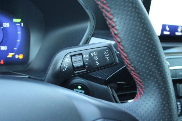 Ford Kuga 2.5 PHEV ST-Line Stoel + Stuurverwarming | Adaptive Cruise Control | BLIS | Camera | Elektrische Kofferbak | Navigatie |