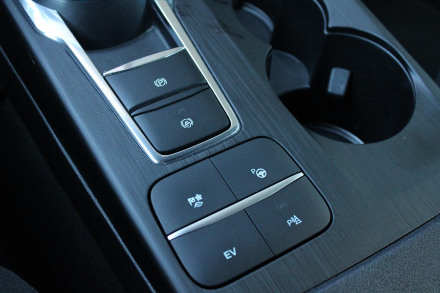Ford Kuga 2.5 PHEV ST-Line Stoel + Stuurverwarming | Adaptive Cruise Control | BLIS | Camera | Elektrische Kofferbak | Navigatie |