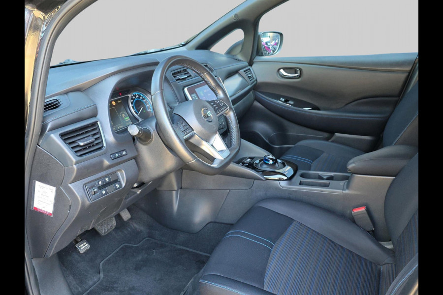 Nissan Leaf Acenta 40 kWh | Automaat | Adaptive Cruisecontrol | Achteruitrijcamera | Navigatie | 270 KM WLTP |