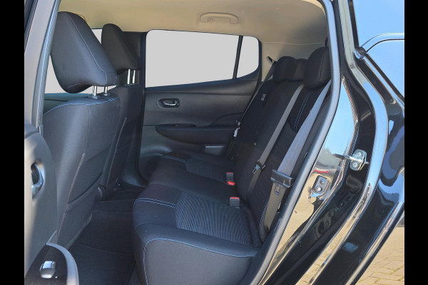 Nissan Leaf Acenta 40 kWh | Automaat | Adaptive Cruisecontrol | Achteruitrijcamera | Navigatie | 270 KM WLTP |