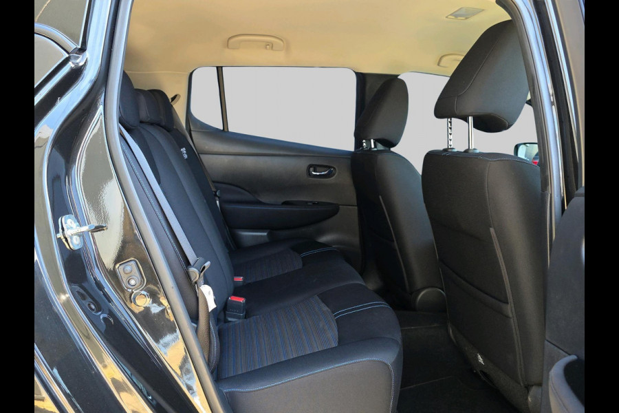 Nissan Leaf Acenta 40 kWh | Automaat | Adaptive Cruisecontrol | Achteruitrijcamera | Navigatie | 270 KM WLTP |