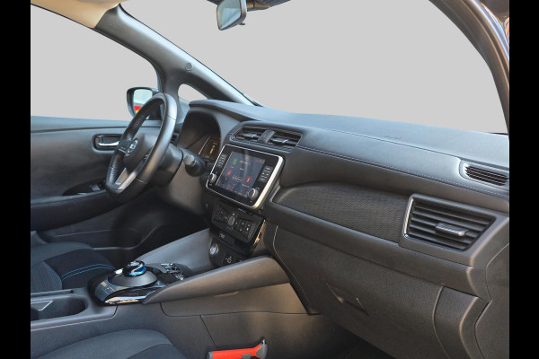 Nissan Leaf Acenta 40 kWh | Automaat | Adaptive Cruisecontrol | Achteruitrijcamera | Navigatie | 270 KM WLTP |